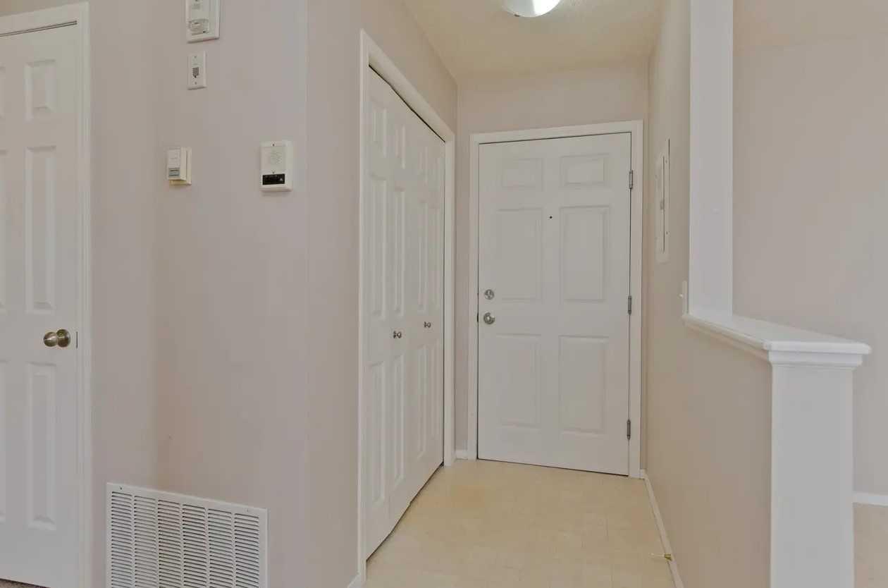 170 N Railway Street 17