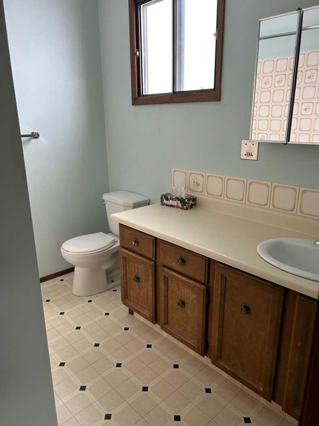 Photo of 35 Strong Avenue SE, Medicine Hat, AB T1B 3E8 (MLS # A2266377)