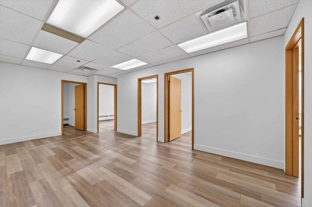 Photo of 1109 17 Avenue SW #306, Calgary, AB T2T 0B4 (MLS # A2290115)