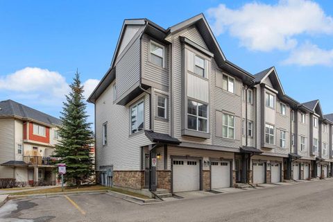 Photo of 149 New Brighton Point SE, Calgary, AB T2Z 1B6 (MLS # A2283951)