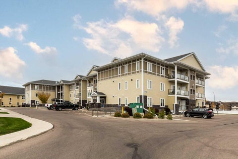 Photo of 173 Fairmont Boulevard S #204, Lethbridge, AB T1K 7G4 (MLS # A2351621)