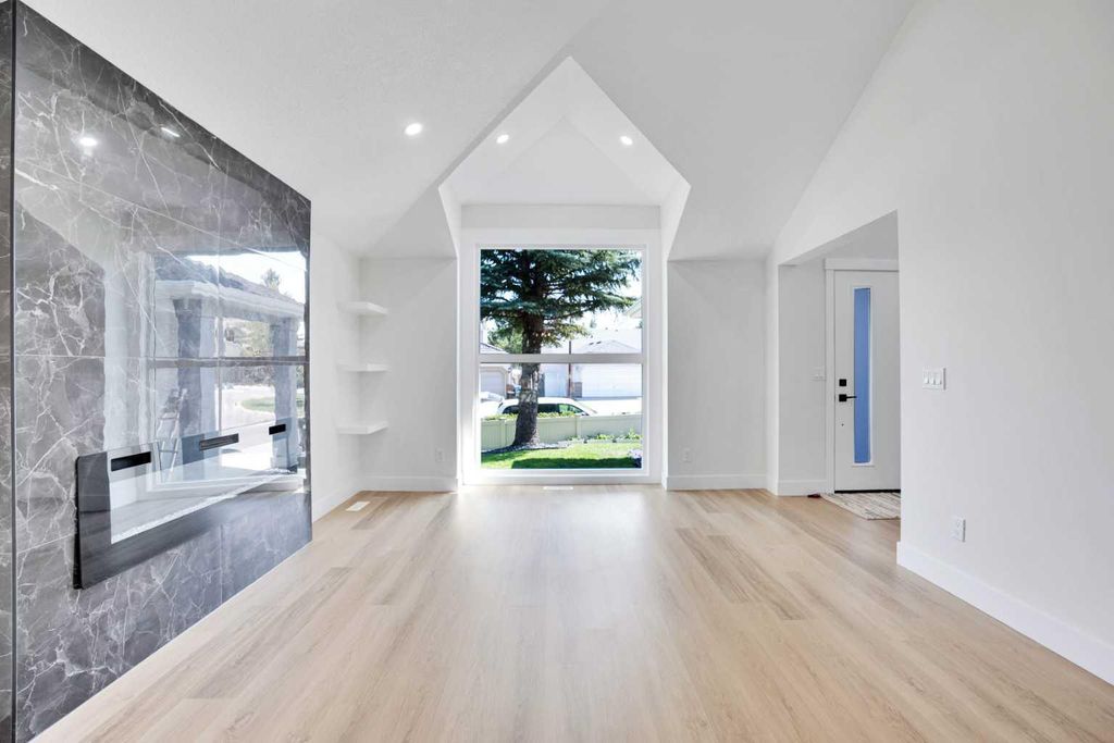 Photo of 13 Shawnee Way SW, Calgary, AB T2Y 2V4 (MLS # A2253041)
