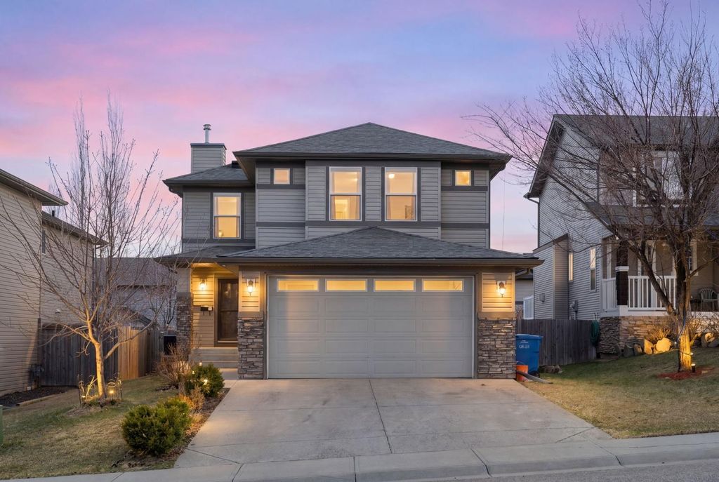 Photo of 231 Hawkmere Road, Chestermere, AB T1X 1T5 (MLS # A2303651)