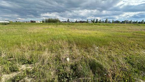 400, 500, 600 Shantz Drive Didsbury AB T0M 0W0