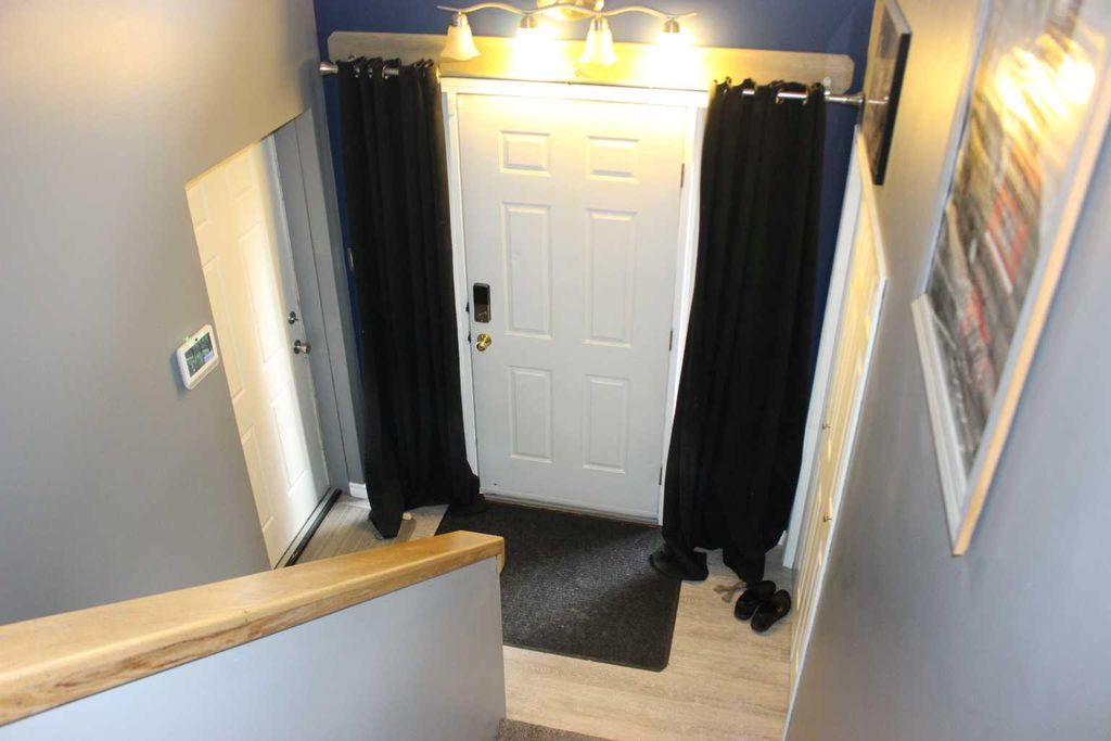 Photo of 609 Maple Place, Picture Butte, AB T0K 1V0 (MLS # A2294399)