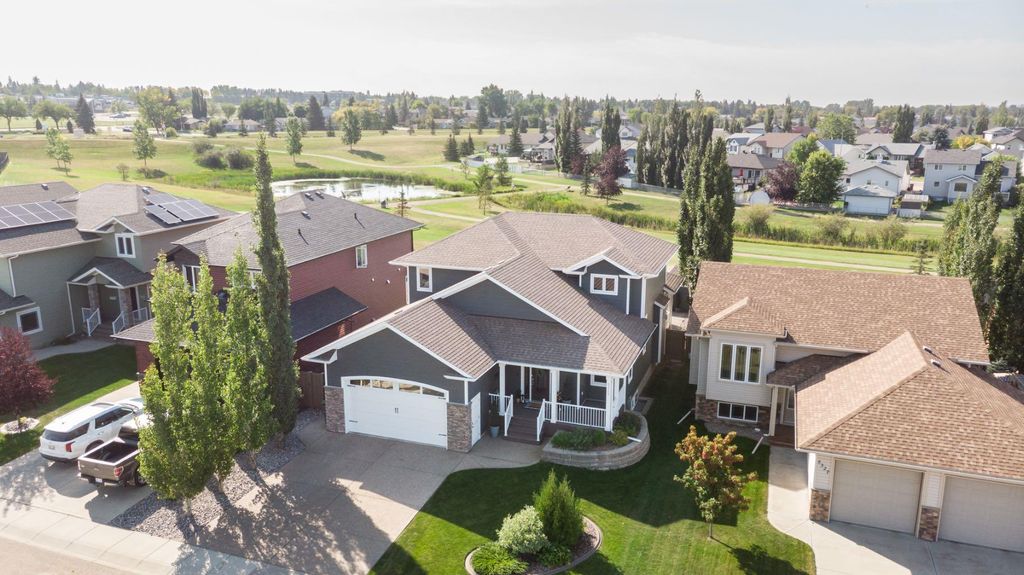 Photo of 5323 48 Street, Innisfail, AB T4G 0A2 (MLS # A2292519)