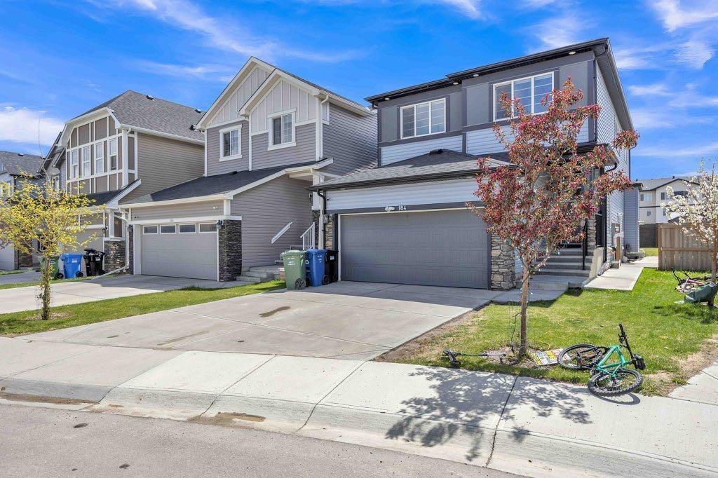 184 cornerbrook Common NE