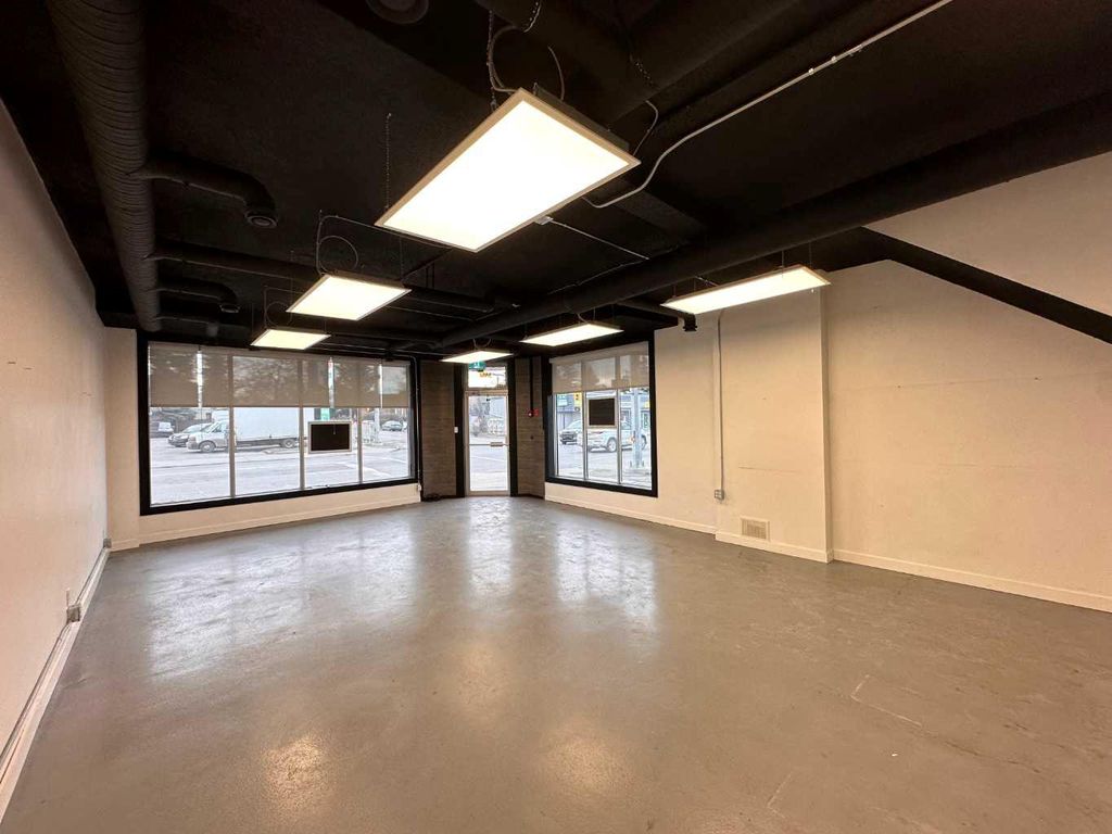 Photo of 2101 Edmonton Trail NE, Calgary, AB T2E 3M4 (MLS # A2296436)