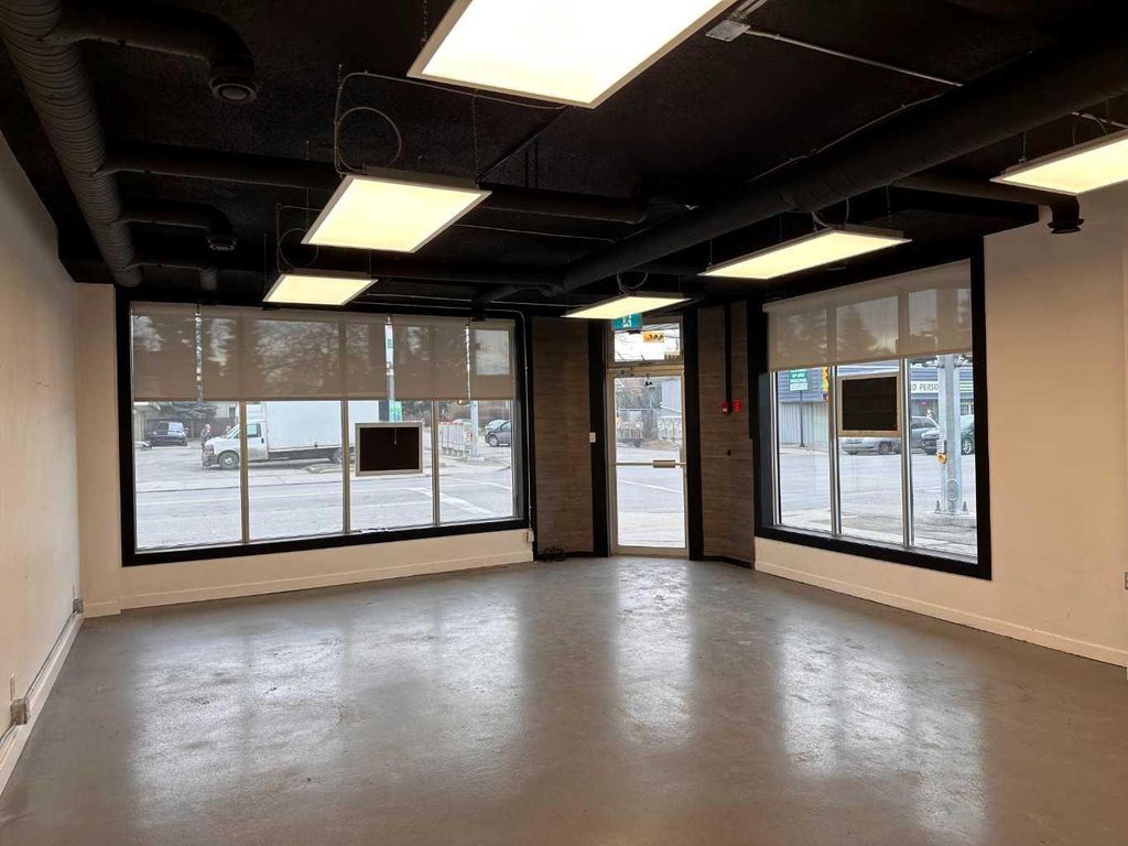 Photo of 2101 Edmonton Trail NE, Calgary, AB T2E 3M4 (MLS # A2296436)