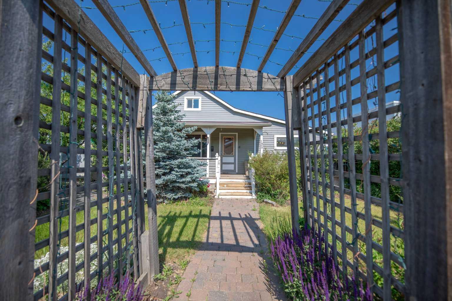 125 River Avenue