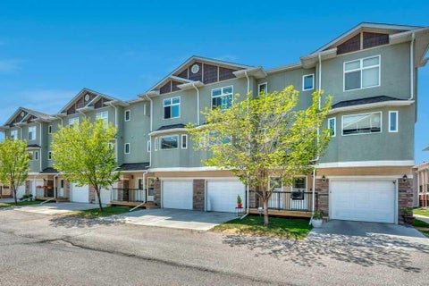 Photo of 318 Strathcona Circle, Strathmore, AB T1P 0B1 (MLS # A2315548)