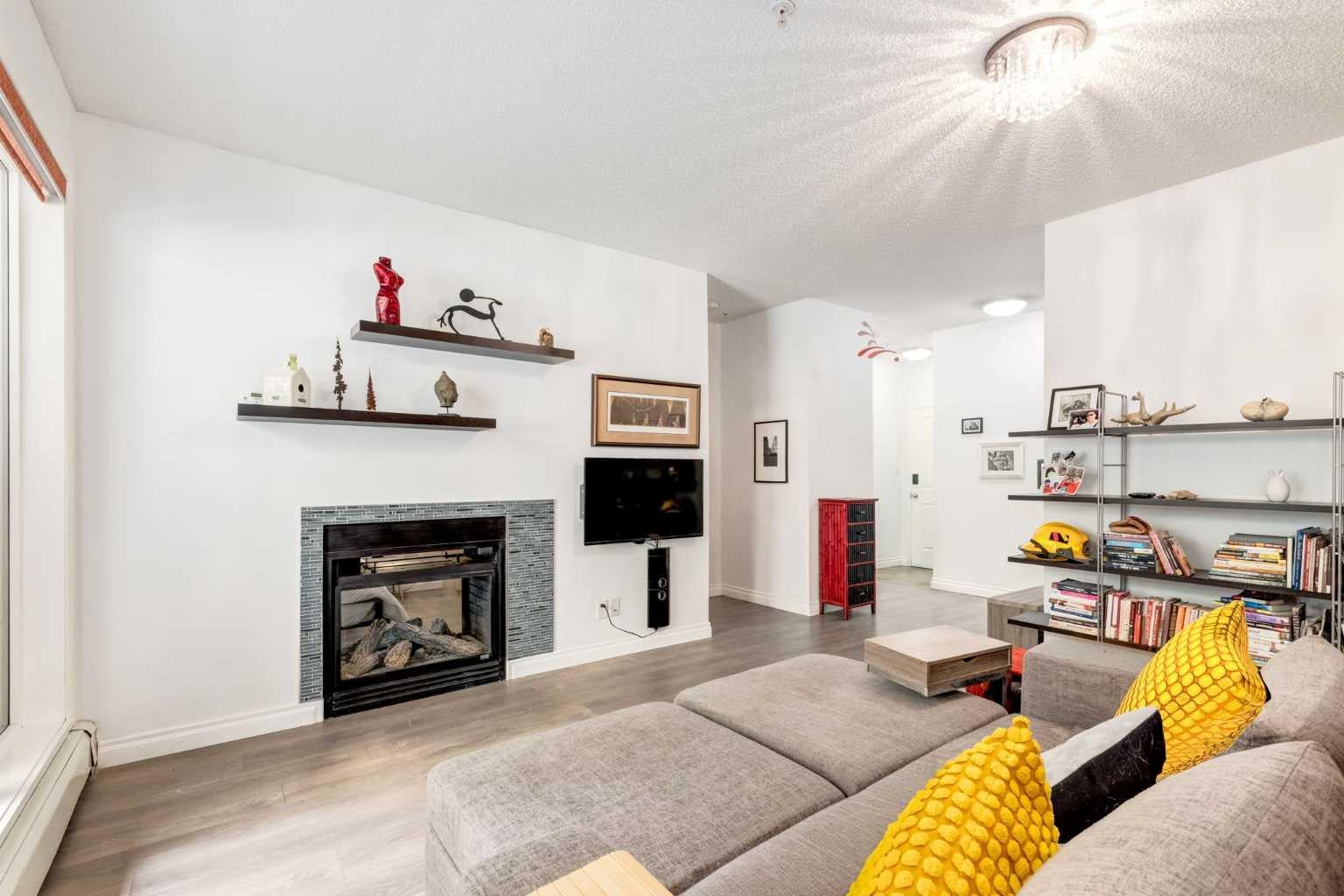 532 5 Avenue NE 101