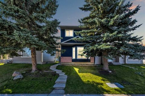 Photo of 67 Martinwood Road NE, Calgary, AB T3J 3G7 (MLS # A2297198)
