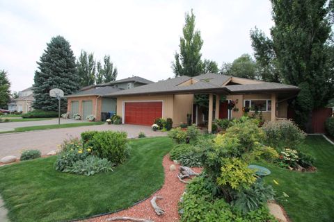 18 Coachwood Road W Lethbridge AB T1K 6B5