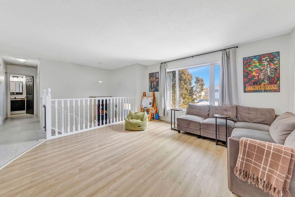 Photo of 4502 30A Street Close, Lloydminster, SK S9V 1X7 (MLS # A2292541)