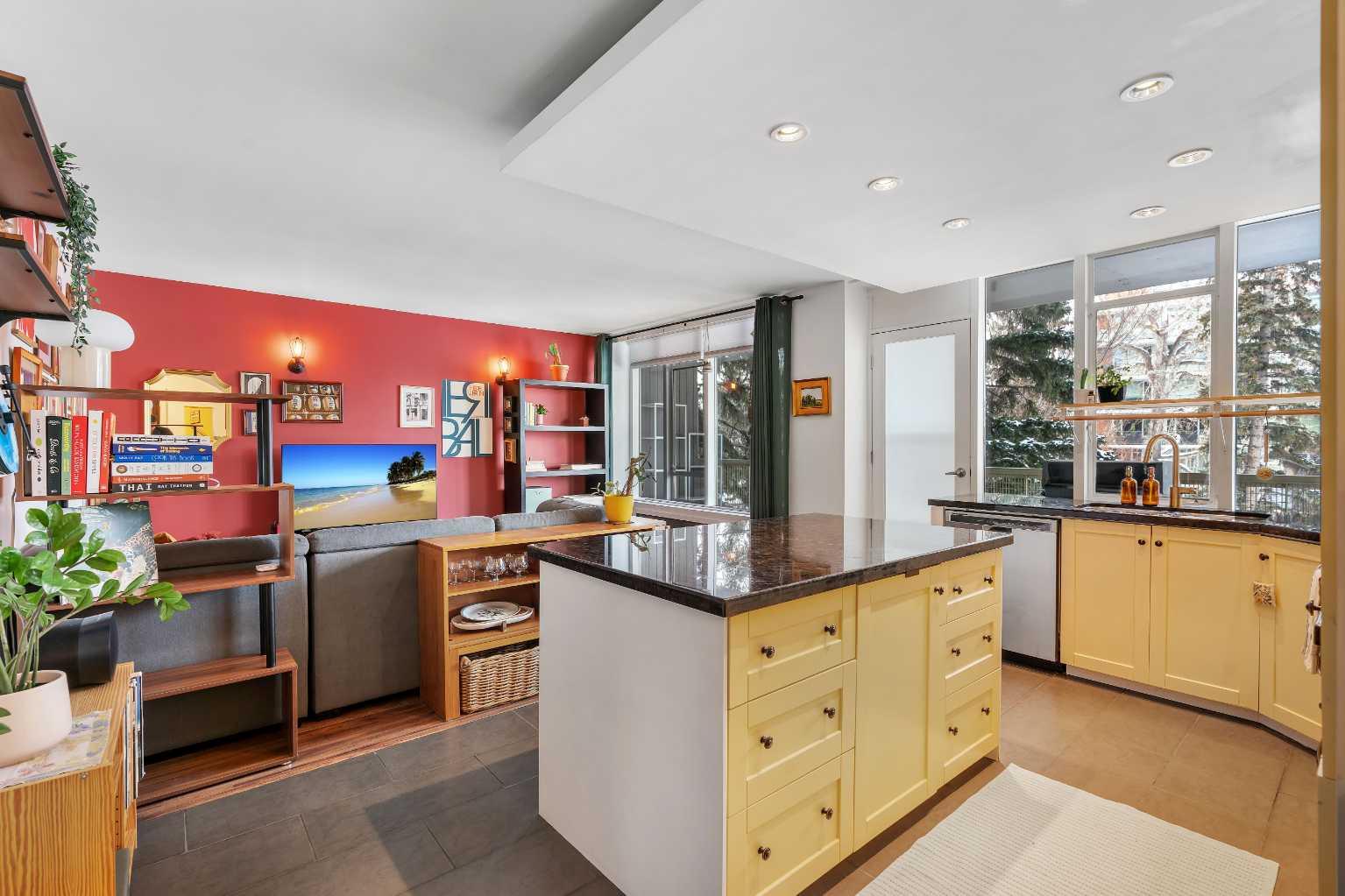 3316 Rideau Place SW 302