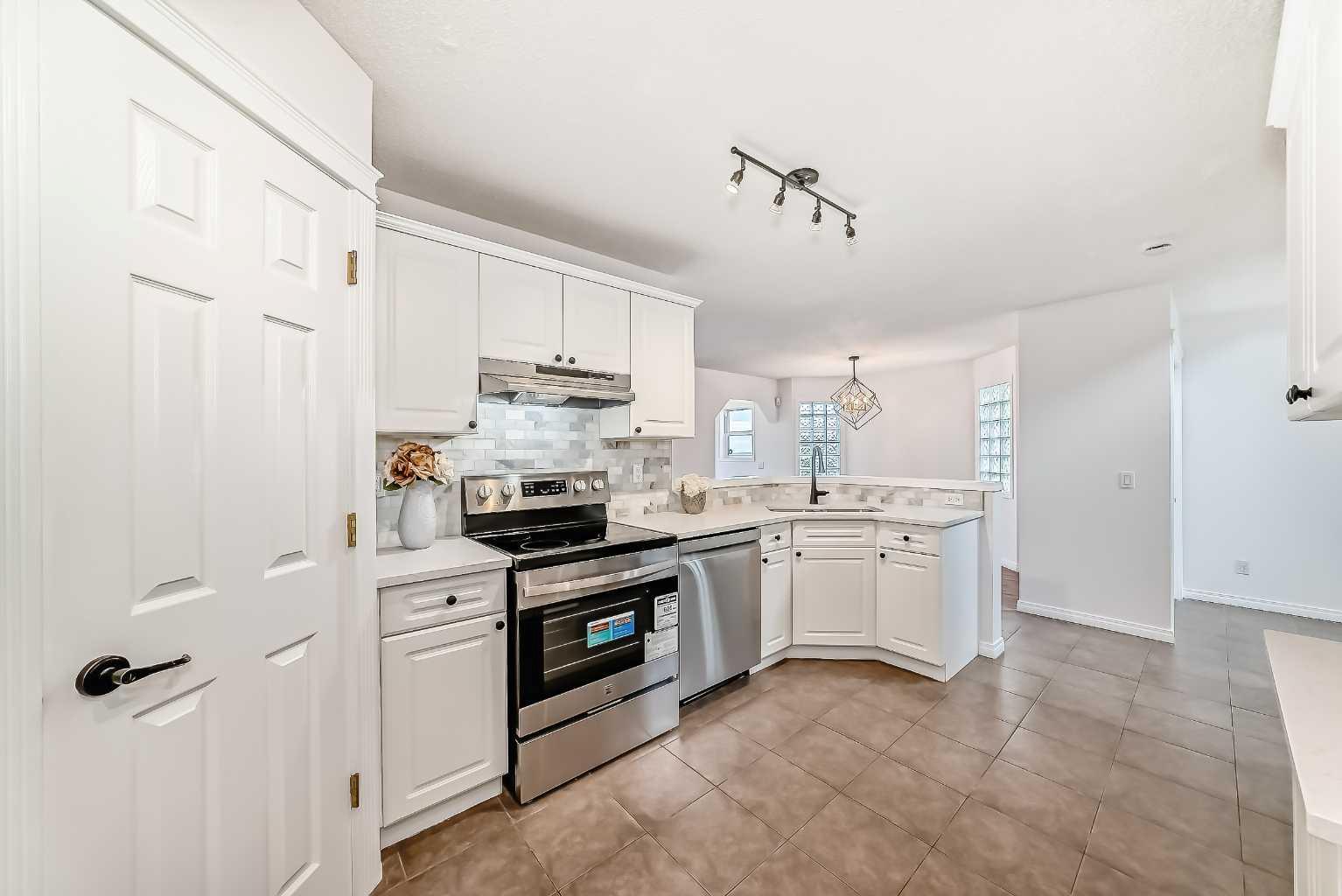 71 Hidden Ranch Close NW