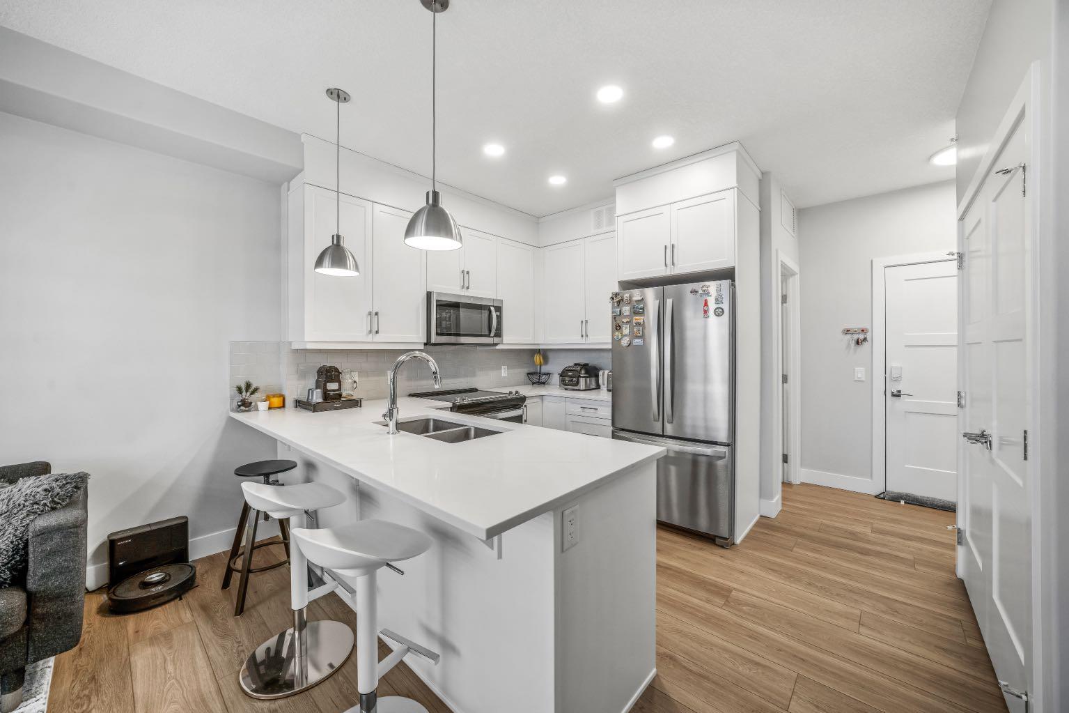 8355 19 Avenue SW 403