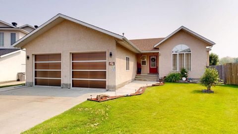 Photo of 27 Patterson Place, Whitecourt, AB T7S 1W5 (MLS # A2331286)
