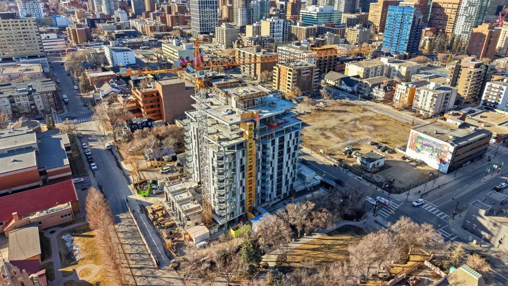 Photo of 210 18 Avenue SW #708, Calgary, AB T2S 0C1 (MLS # A2287587)