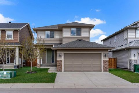 Photo of 30 Baywater Lane SW, Airdrie, AB T4B 3V5 (MLS # A2306707)