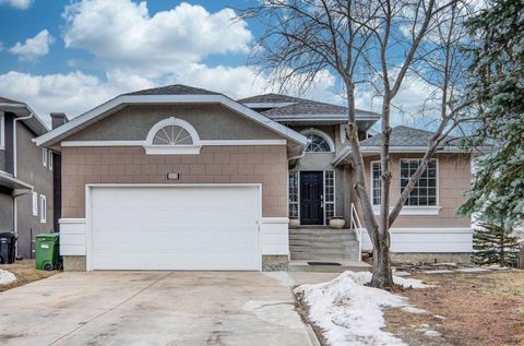 2925 Signal Hill Heights SW Calgary AB T3H 2X4