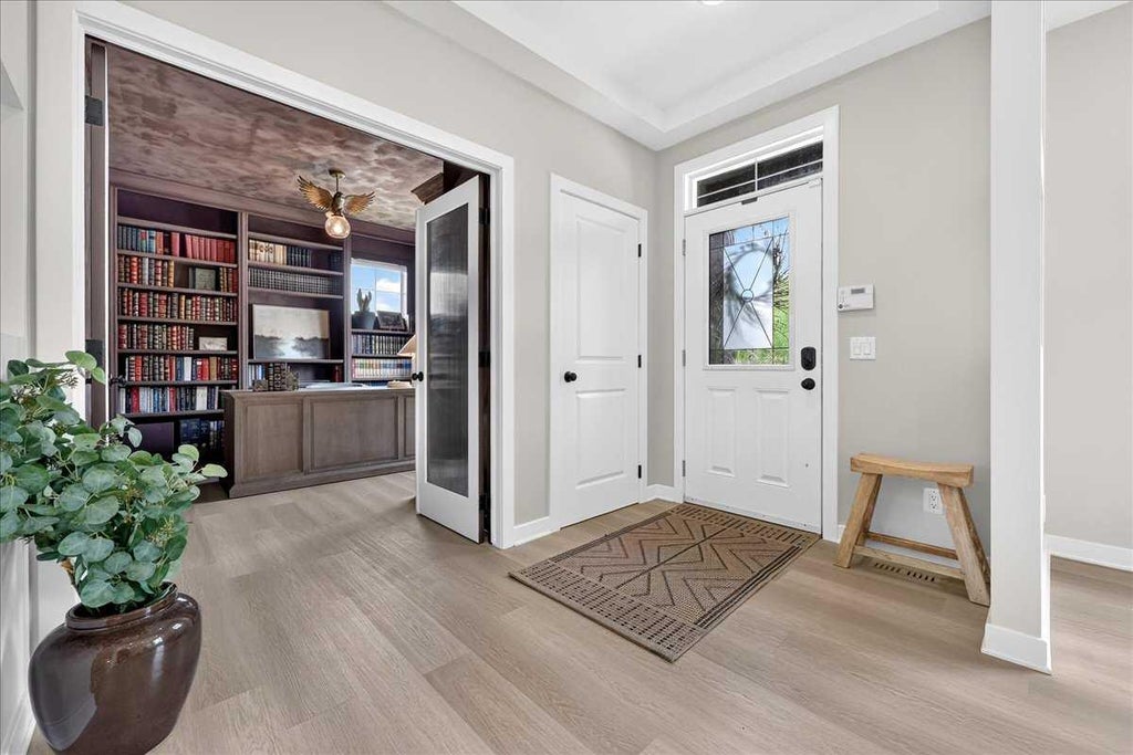 Photo of 4 Quarry Landing SE, Calgary, AB T2C 5E4 (MLS # A2334037)
