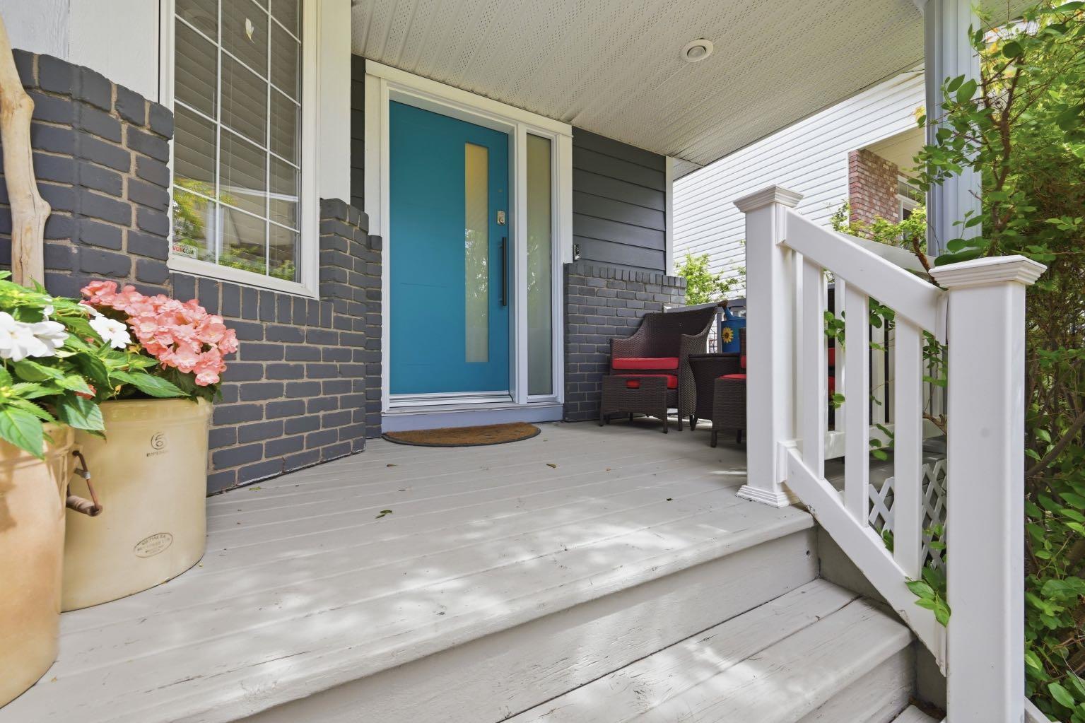 16 Coopers Heights SW
