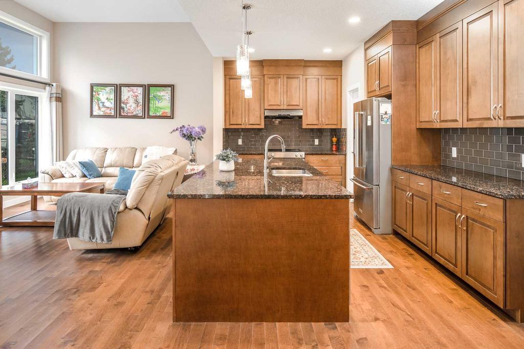 Photo of 767 Shawnee Drive SW, Calgary, AB T2Y 1V6 (MLS # A2279140)