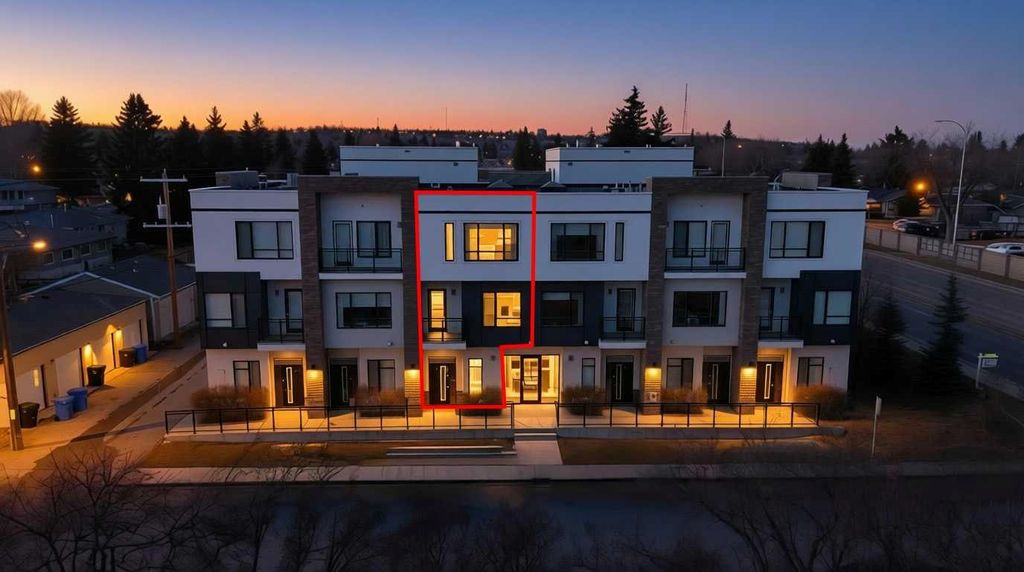 Photo of 15 Rosscarrock Gate SW #109, Calgary, AB T3C 1E6 (MLS # A2286369)