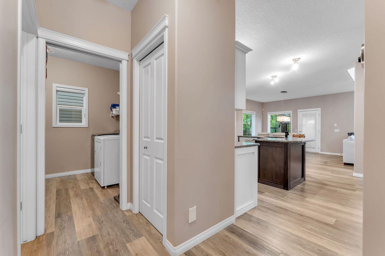 405 Kincora Drive NW