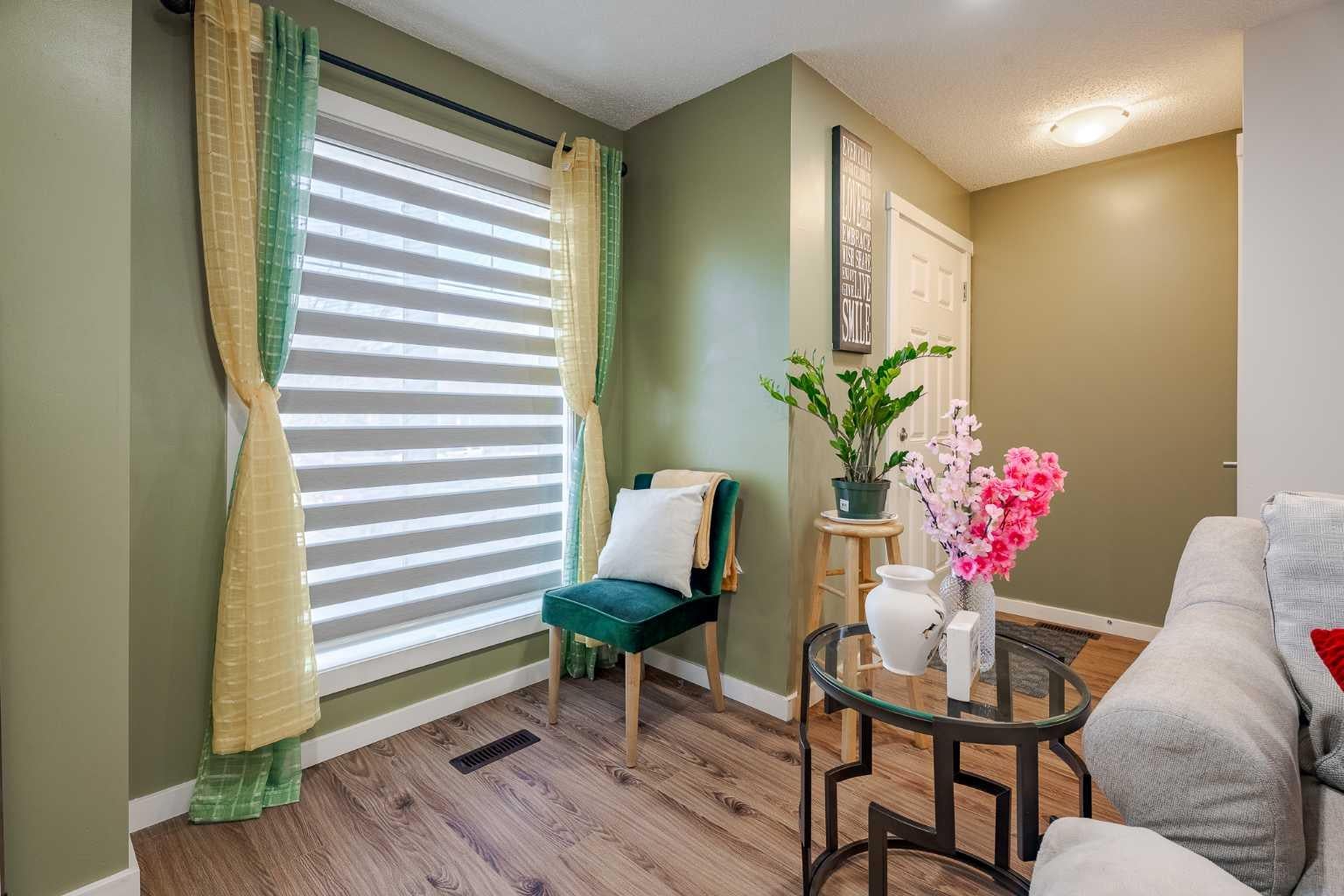 2400 Ravenswood View SE 202