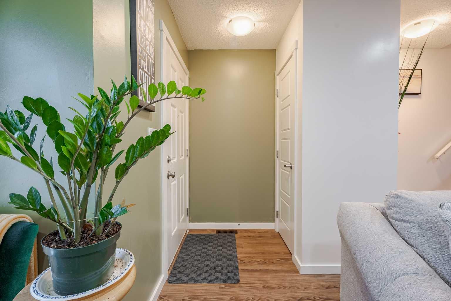 2400 Ravenswood View SE 202