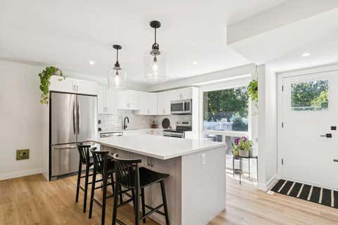 Photo of 16 Brae Glen Court SW, Calgary, AB T2W 1B6 (MLS # A2340183)