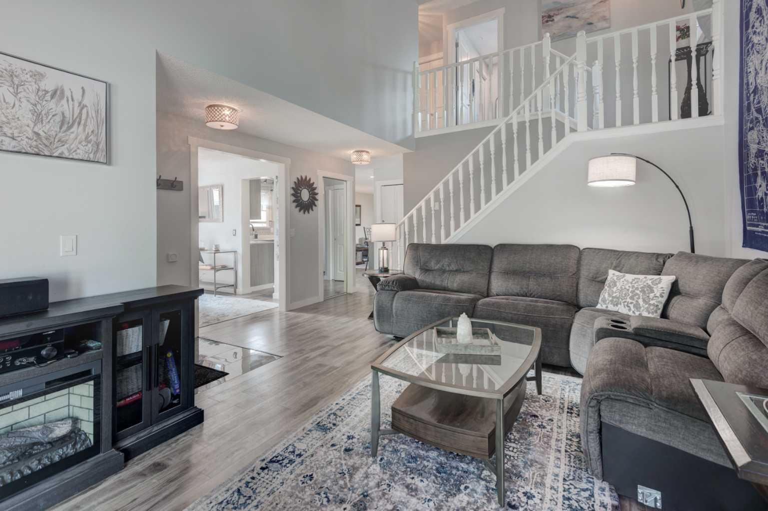 304 Shawcliffe Circle SW