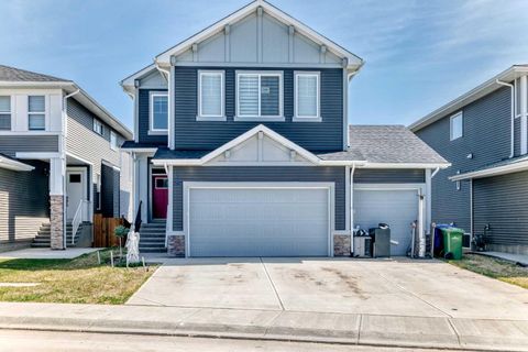 Photo of 219 Chelsea Park, Chestermere, AB T1X 2T3 (MLS # A2308154)