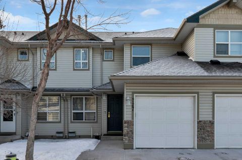 227 Harvest Gold Place NE Calgary AB T3K 4Y1