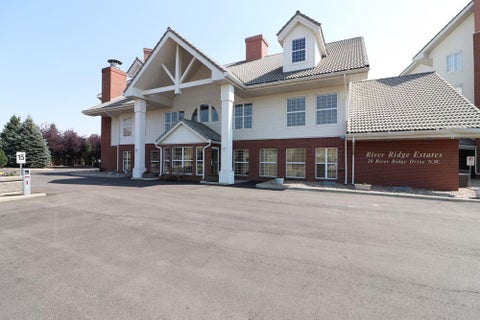 Photo of 29 River Ridge Drive NW #424, Medicine Hat, AB T1A 8V3 (MLS # A2336378)
