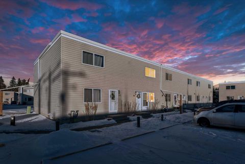 Photo of 4719 33 Street #702, Red Deer, AB T4N 0N7 (MLS # A2275933)
