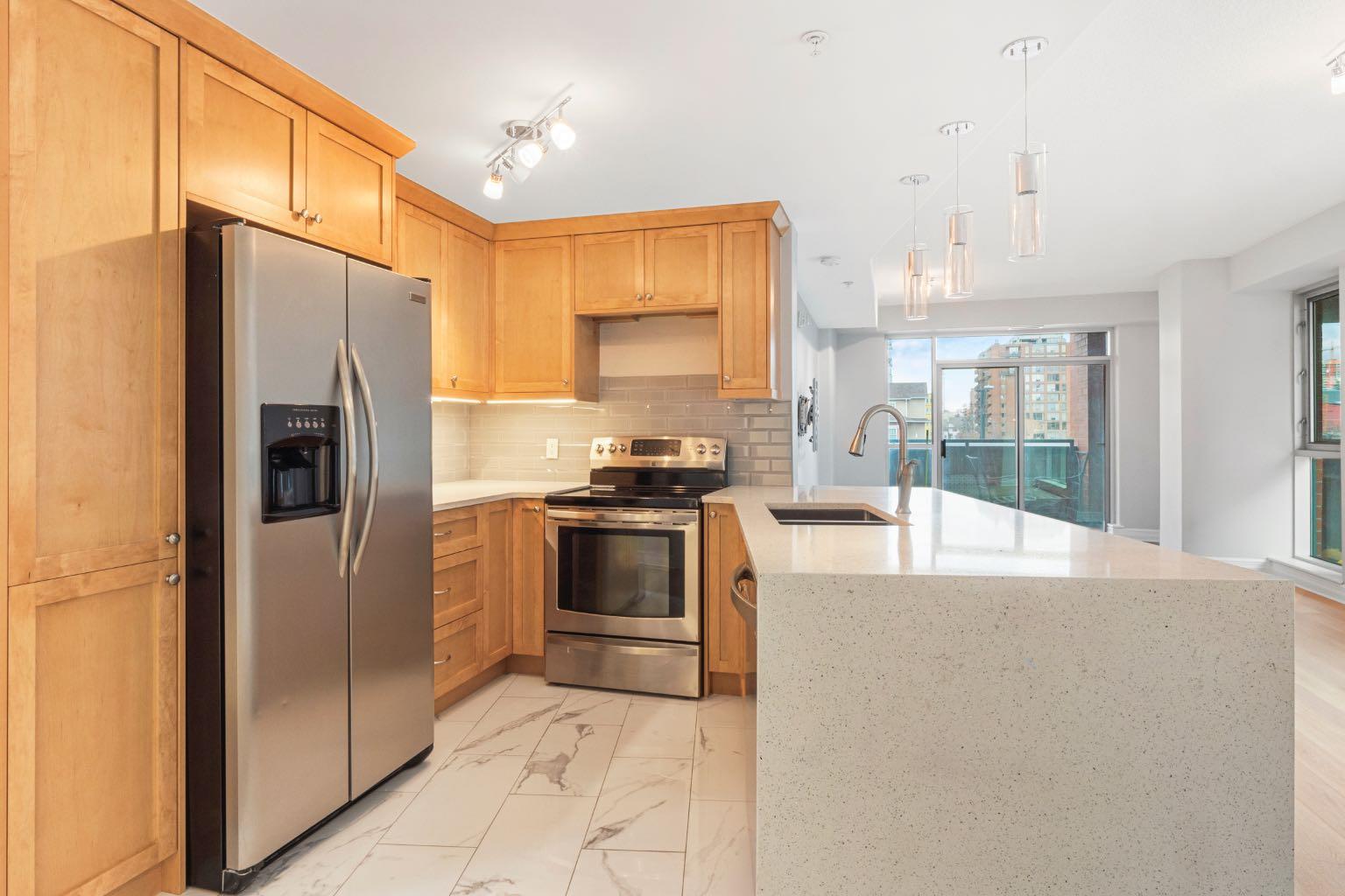 836 15 Avenue SW 205