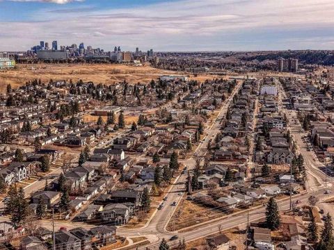 1916 & 1928 Home Road Calgary AB T1X 0Y4