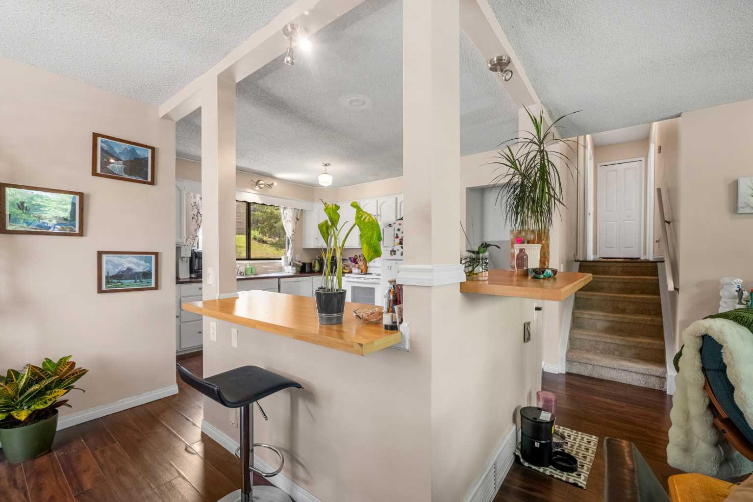 224 Ranchview Place NW