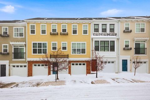 214 Nolanfield Villas NW Calgary AB T3R 0T9