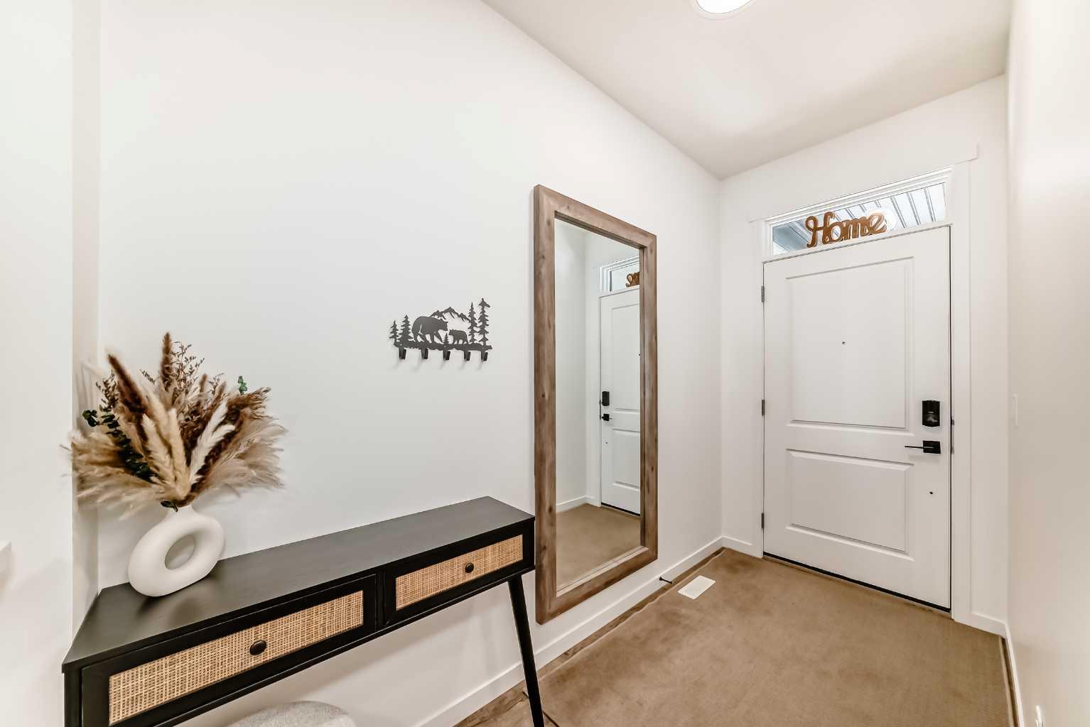 12 Magnolia Crescent SE