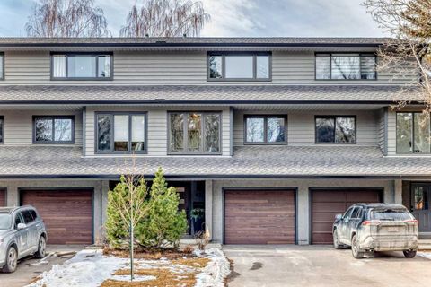 42 Point Drive NW Calgary AB T3B 5B3