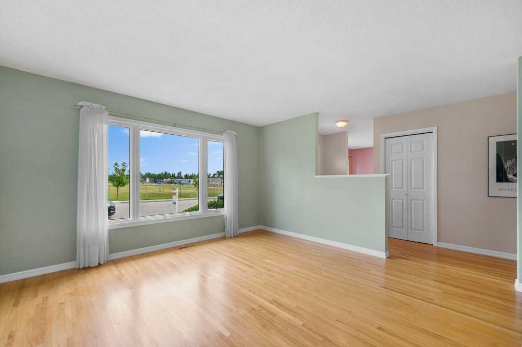 85 Grafton Drive SW