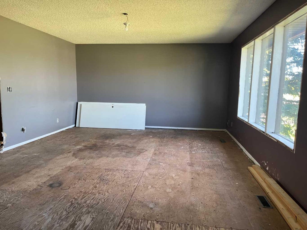 Photo of 310E 300 N, Raymond, AB T0K 2S0 (MLS # A2346635)
