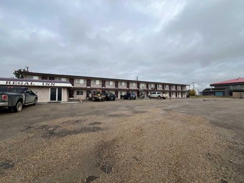 108 HIGHWAY Avenue Fox Creek AB T0H 1P0