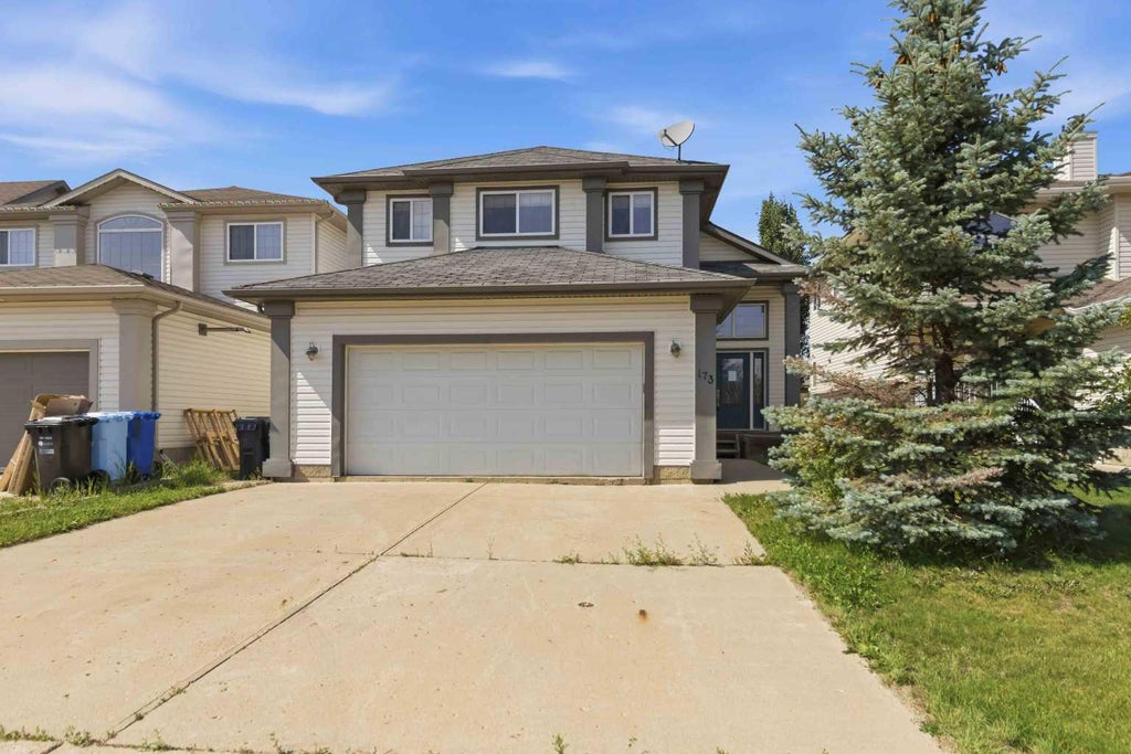 Photo of 173 COYOTE Crescent, Fort McMurray, AB T9K 0C7 (MLS # A2332171)