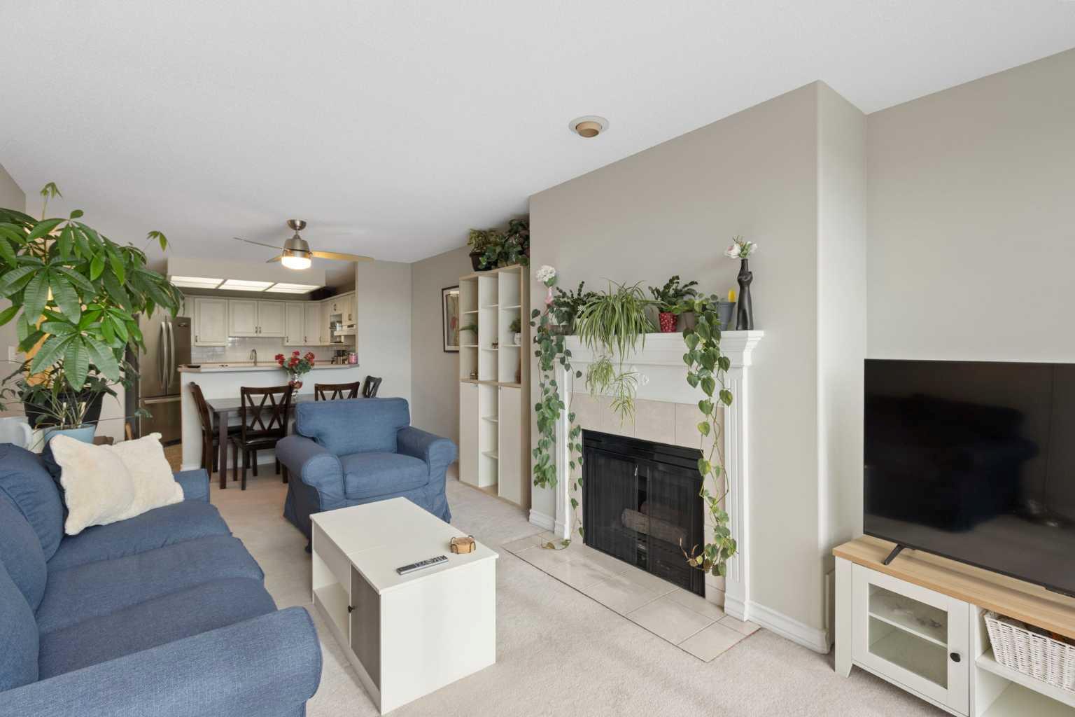 4944 8 Avenue SW 202